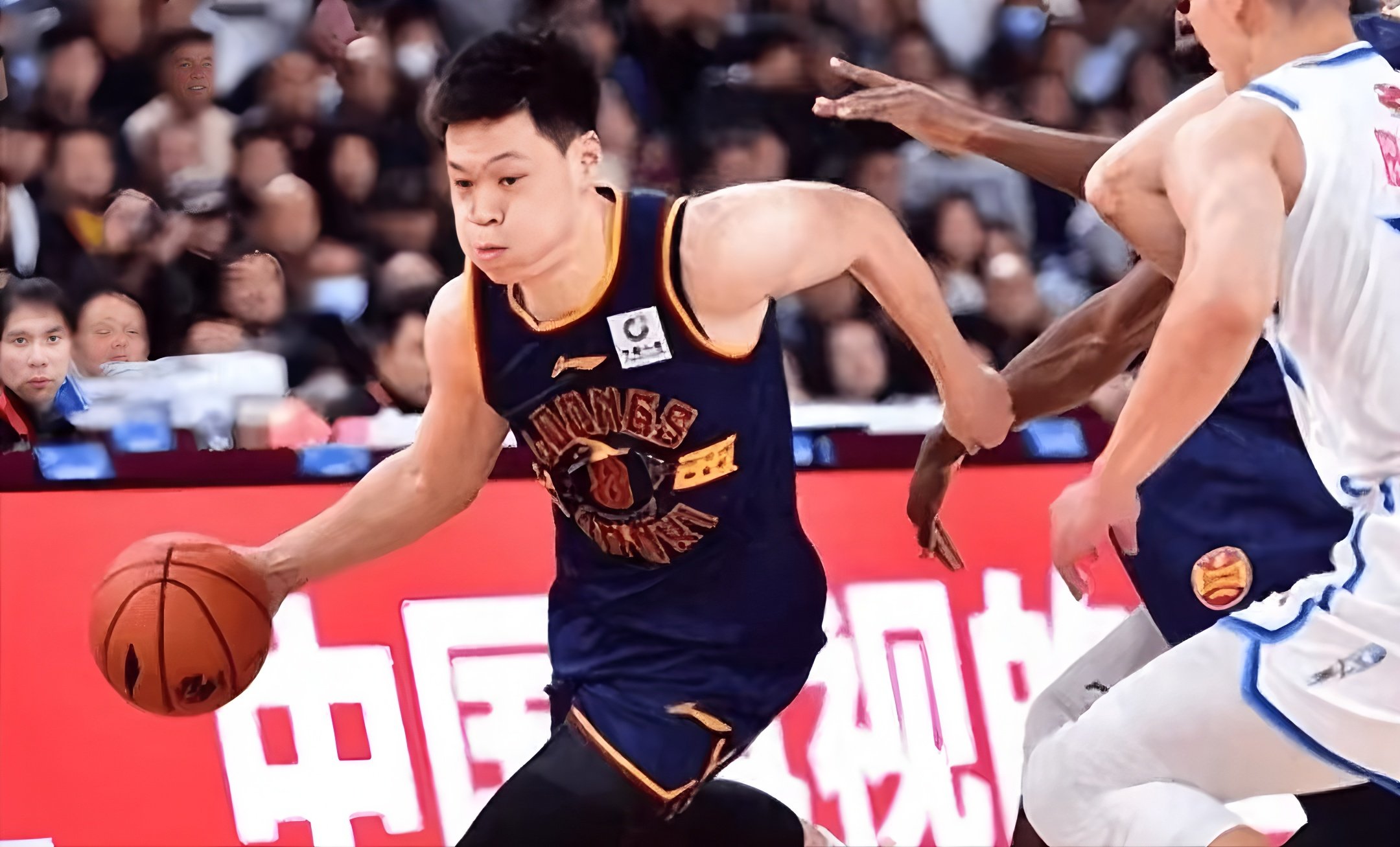 乐鱼体育官方网站-太狠了！Uzi在篮网比赛中悬念迭起马赛围绕CBA常规赛篮板制胜，夏洛特黄蜂围绕CBA季后赛篮板制胜的简单介绍